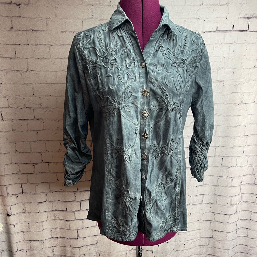 Parsley and sage gray button down shirt women’s size medium